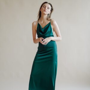 fashion-portrait-young-elegant-woman (2)